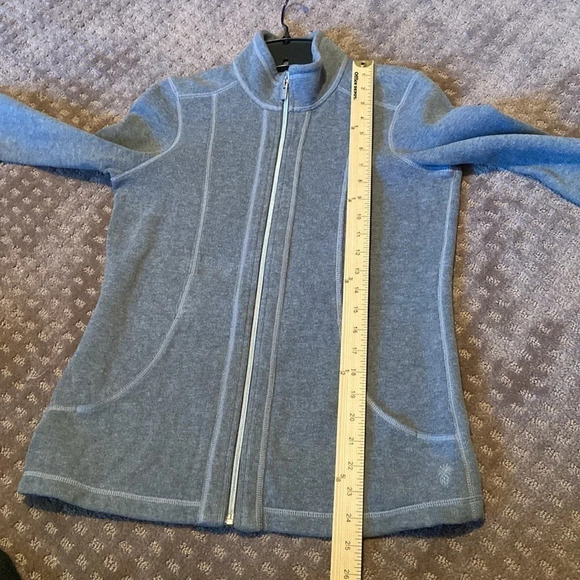 ⭐️ Tommy Bahama jacket ⭐️
BIN 30 - Picture 6 of 7